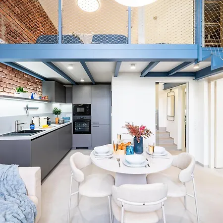 Days - One Bedroom With Loft Bed And 250 Mbps Wifi In Vinohrady *