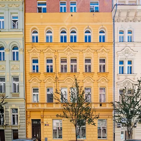 Apartmán Days - One Bedroom With Loft Bed And 250 Mbps Wifi In Vinohrady
